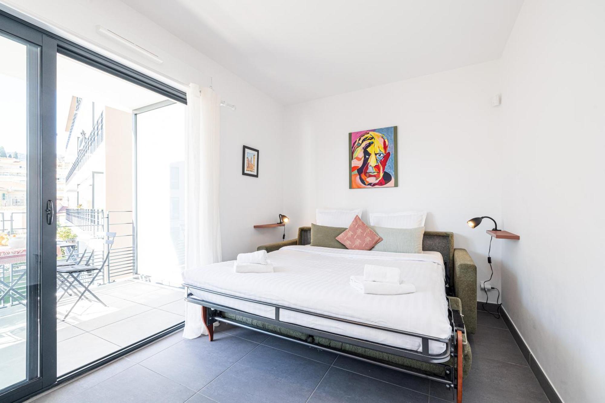 Queen Riviera : Climatisation, Parking, Terrasse Menton Eksteriør bilde