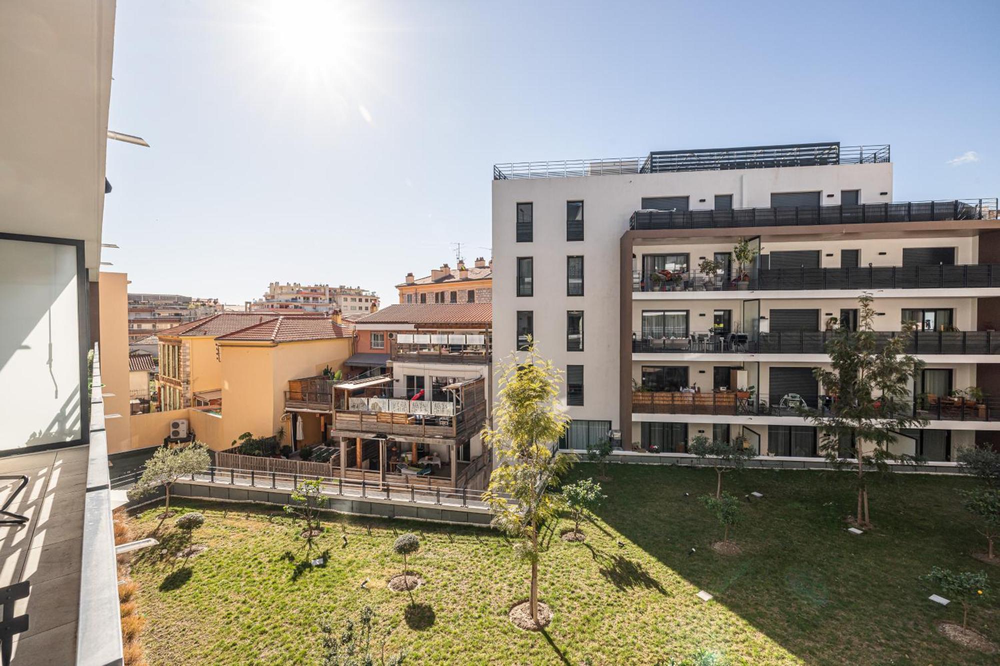 Queen Riviera : Climatisation, Parking, Terrasse Menton Eksteriør bilde