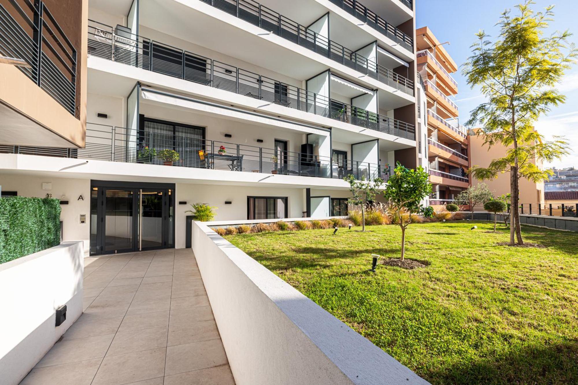 Queen Riviera : Climatisation, Parking, Terrasse Menton Eksteriør bilde